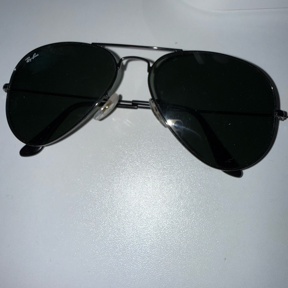 Ray-Ban Dark Lens Aviator Sunglasses
